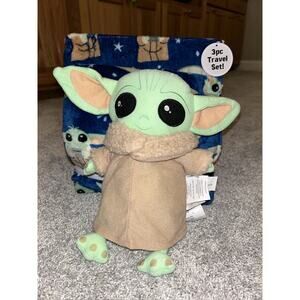 Star Wars Mandalorian Baby Yoda 3 Piece‎ Travel Set With Plush NWT